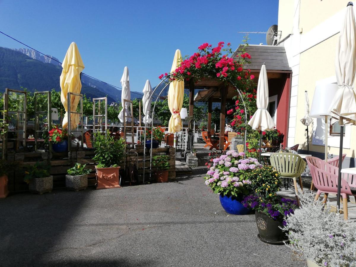 Gasthof Zur Schmiede Берг  Экстерьер фото
